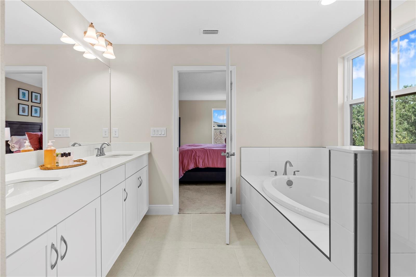 Image 40 of 71 For 14868 Summer Branch Drive