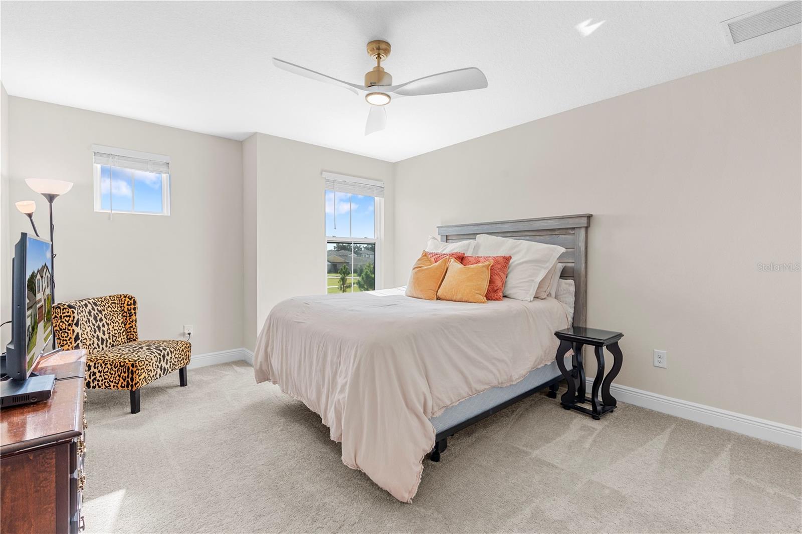 Image 52 of 71 For 14868 Summer Branch Drive