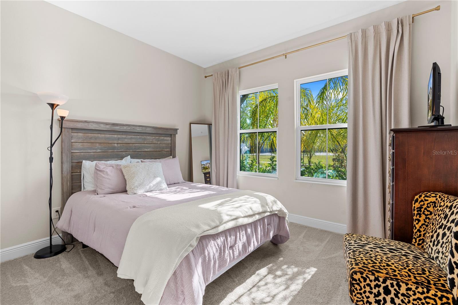 Image 6 of 71 For 14868 Summer Branch Drive