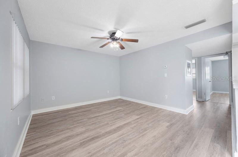 Image 10 of 18 For 6810-6820 Park Street South  2