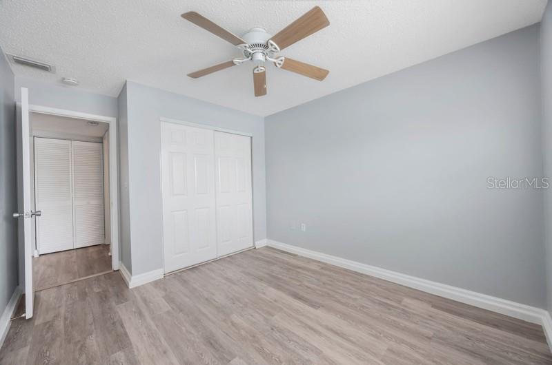 Image 11 of 18 For 6810-6820 Park Street South  2