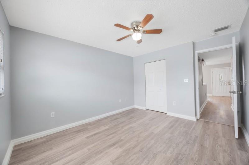 Image 16 of 18 For 6810-6820 Park Street South  2