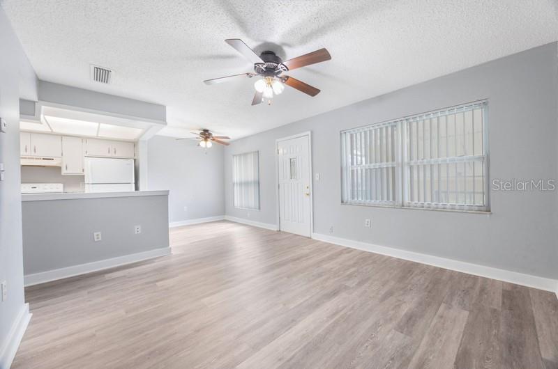 Image 4 of 18 For 6810-6820 Park Street South  2