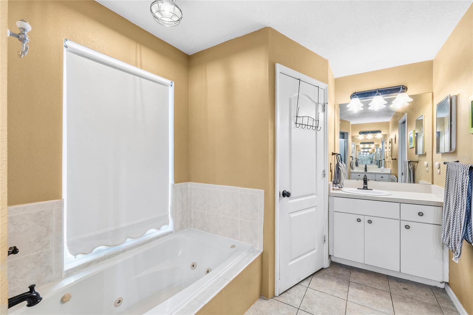 Image 28 of 42 For 24437 Painter Drive