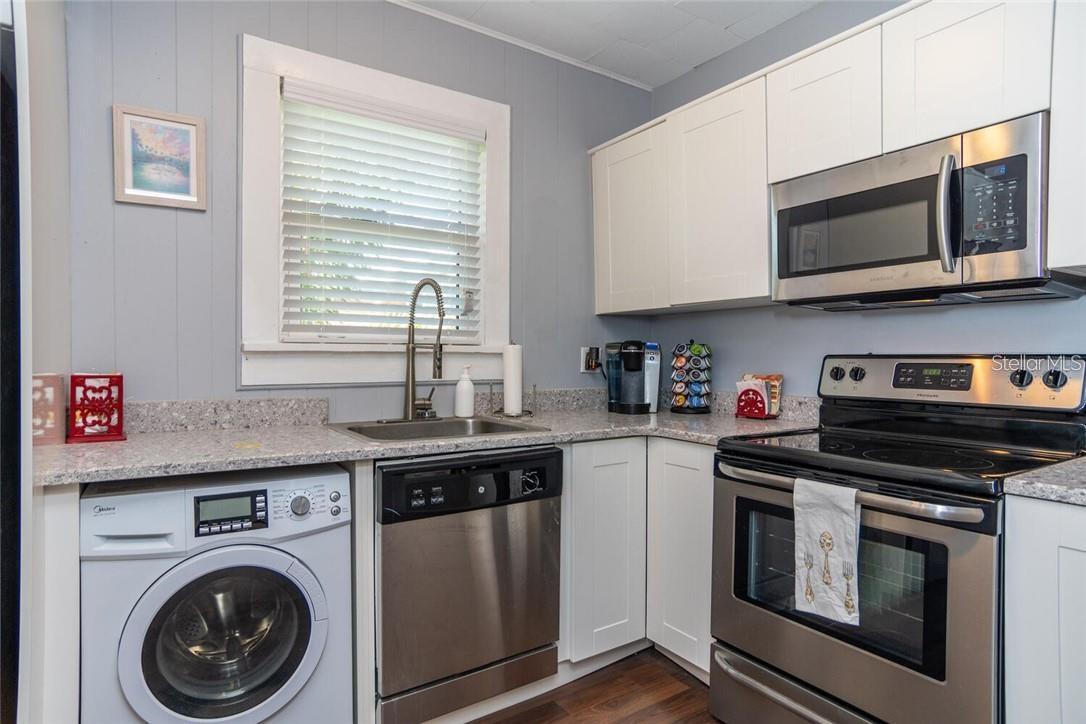 Image 31 of 42 For 614 8th Street N