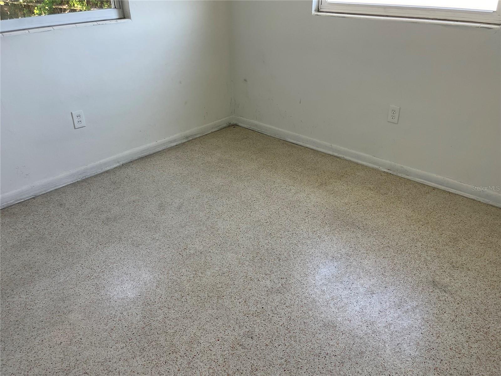 Image 10 of 15 For 3076 Grand View Avenue