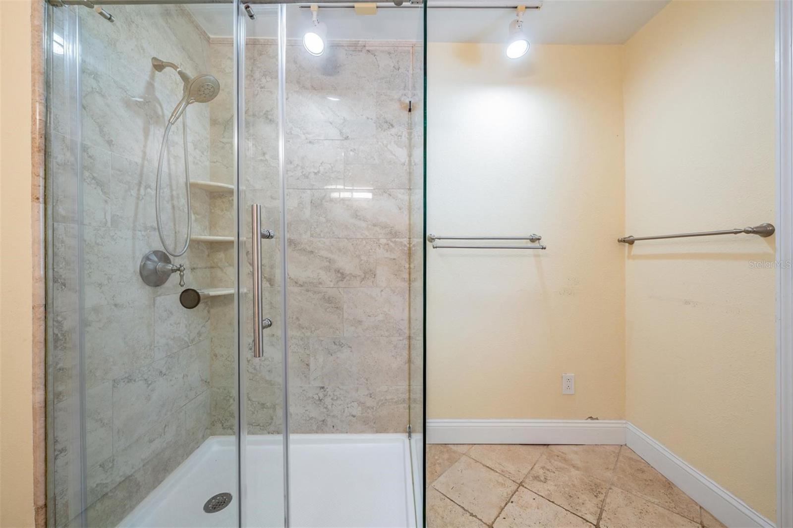 Listing photo id 17 for 1770 Braxton Bragg Lane
