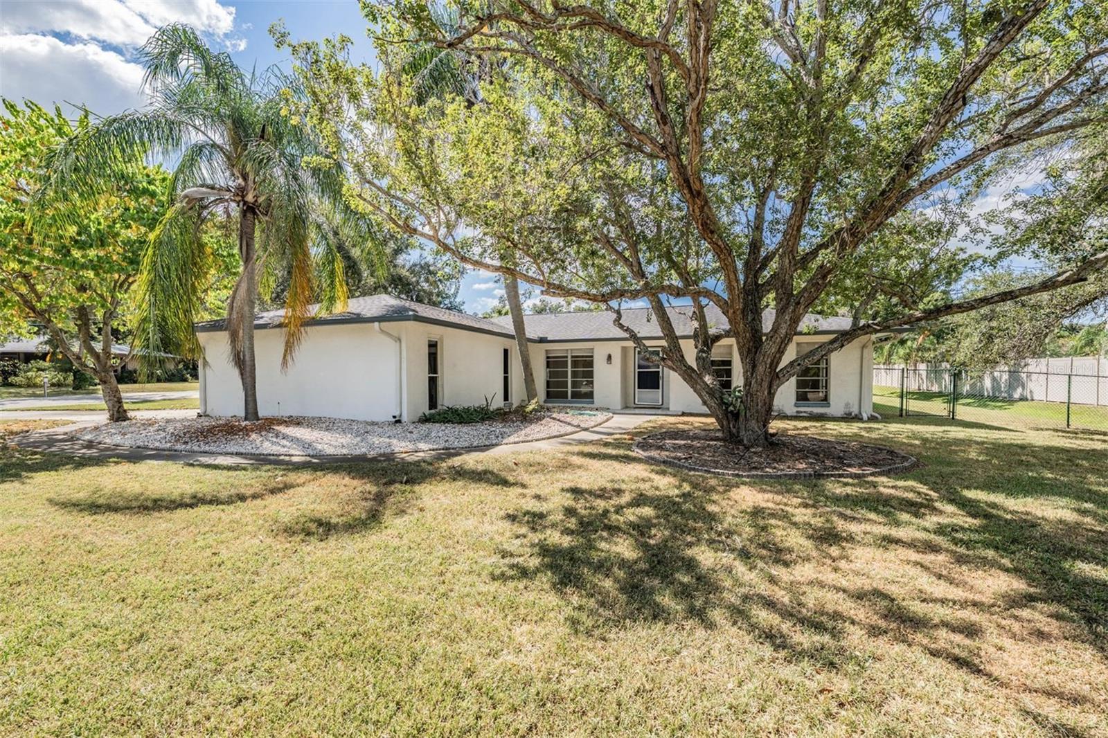 Listing photo id 40 for 1770 Braxton Bragg Lane
