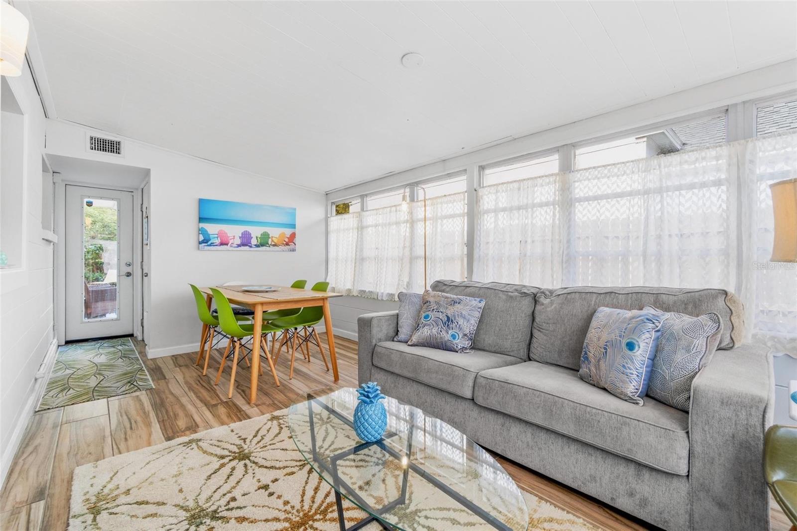 Image 10 of 27 For 3626 17th Street N