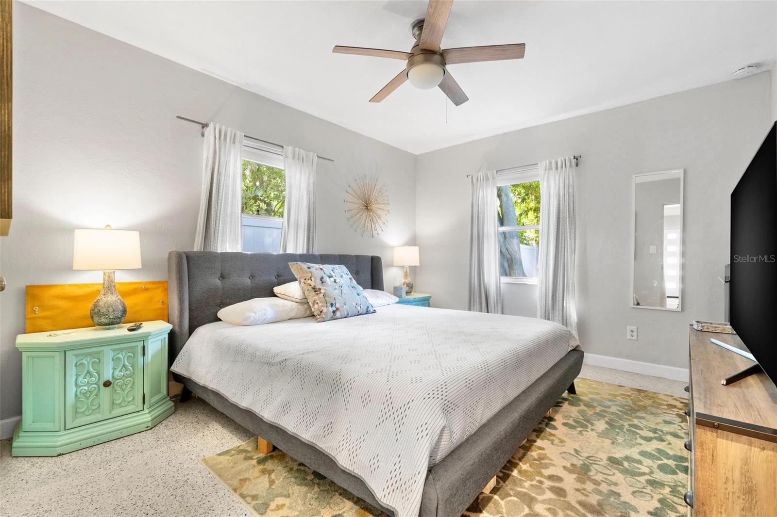 Image 13 of 27 For 3626 17th Street N