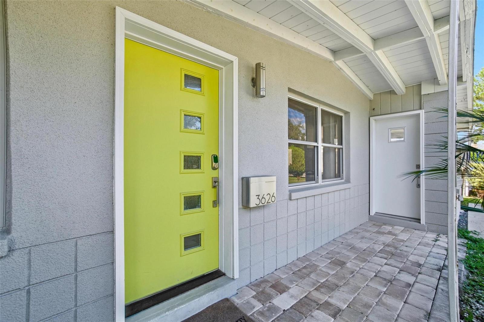 Image 3 of 27 For 3626 17th Street N