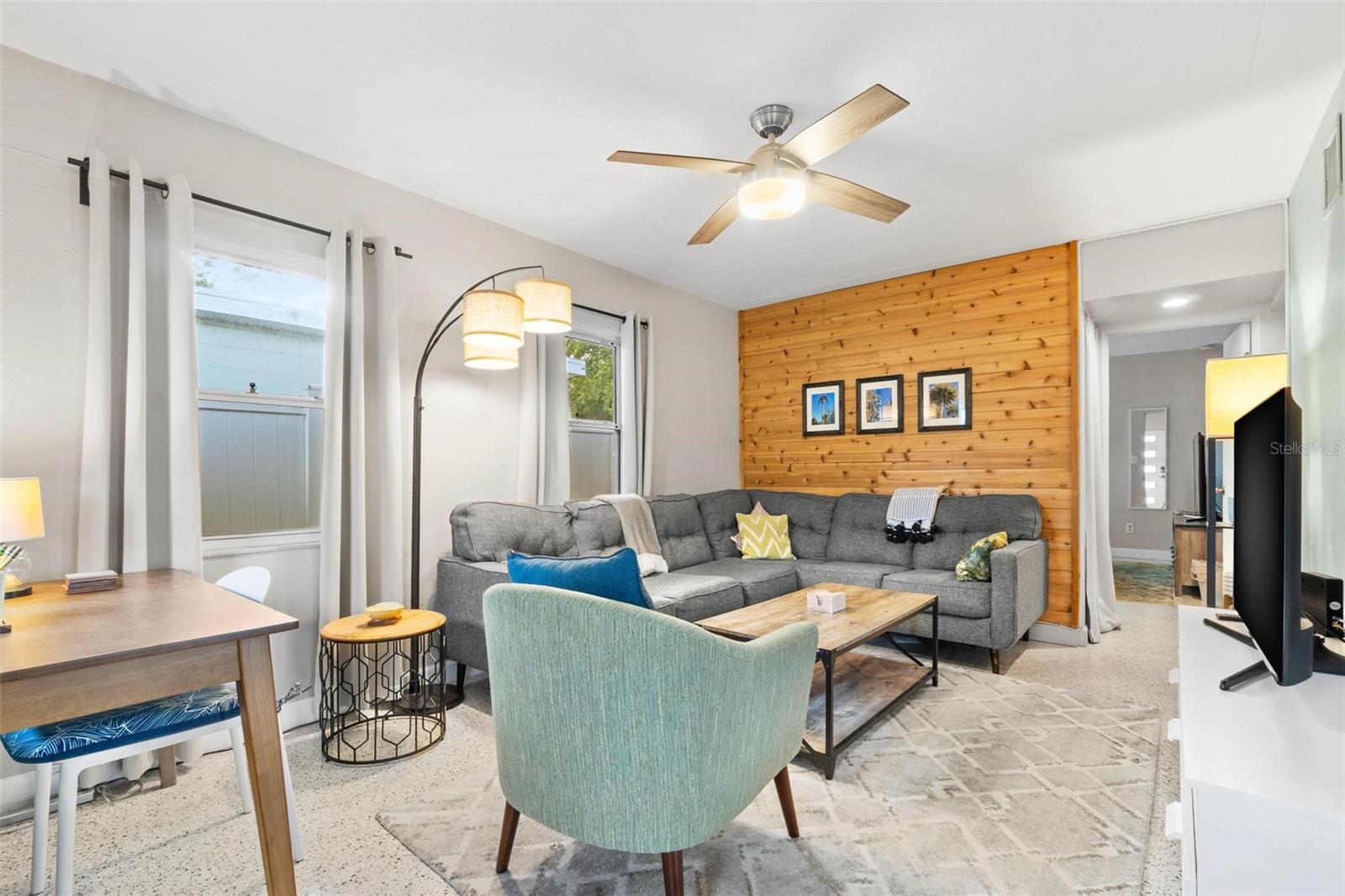 Image 4 of 27 For 3626 17th Street N