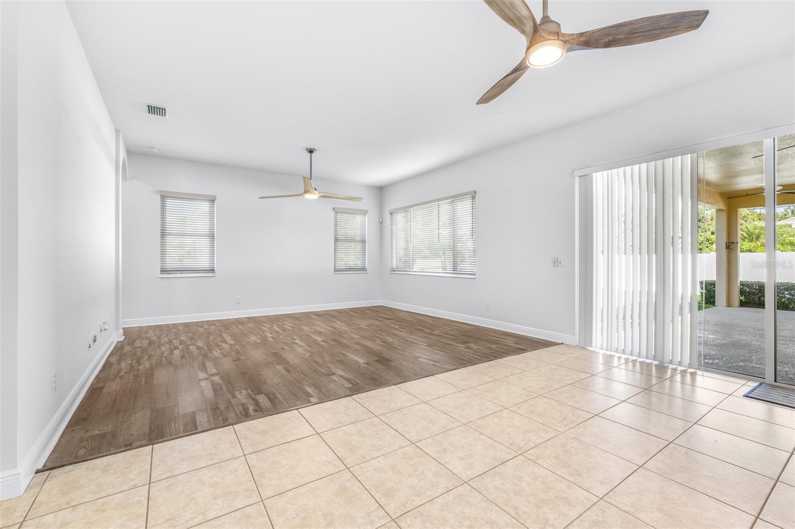 Image 23 of 78 For 8919 Crystal Creek Court
