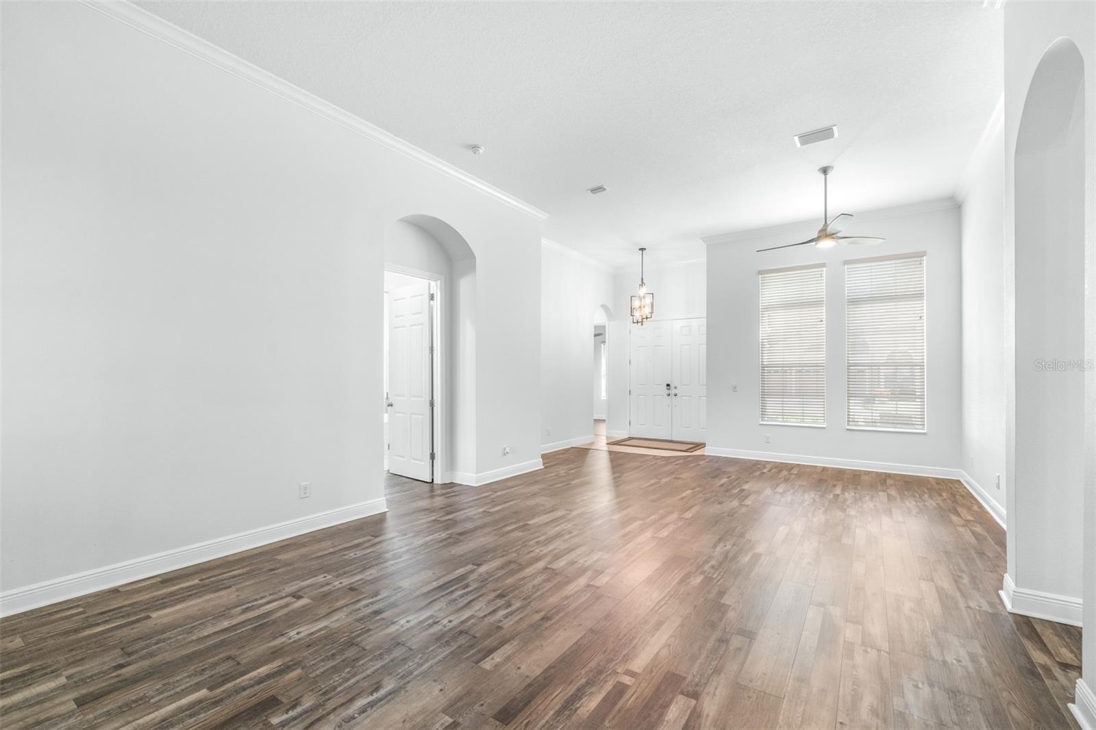 Image 8 of 78 For 8919 Crystal Creek Court