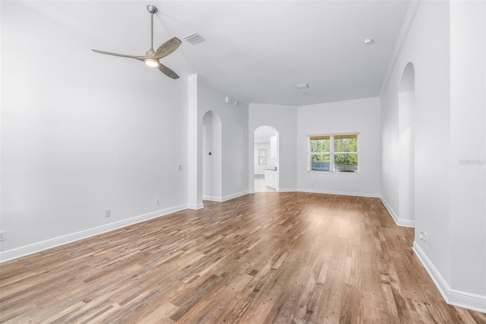 Image 9 of 78 For 8919 Crystal Creek Court