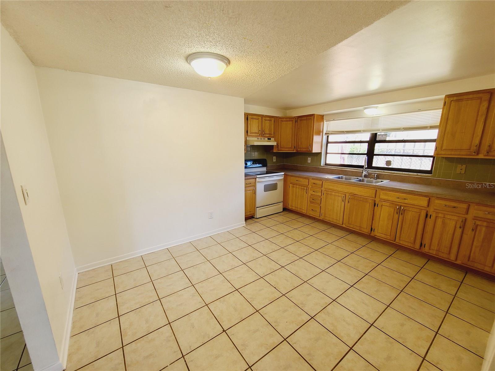 Image 12 of 36 For 4747 15th Avenue S