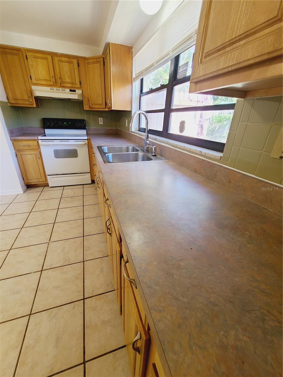 Image 14 of 36 For 4747 15th Avenue S