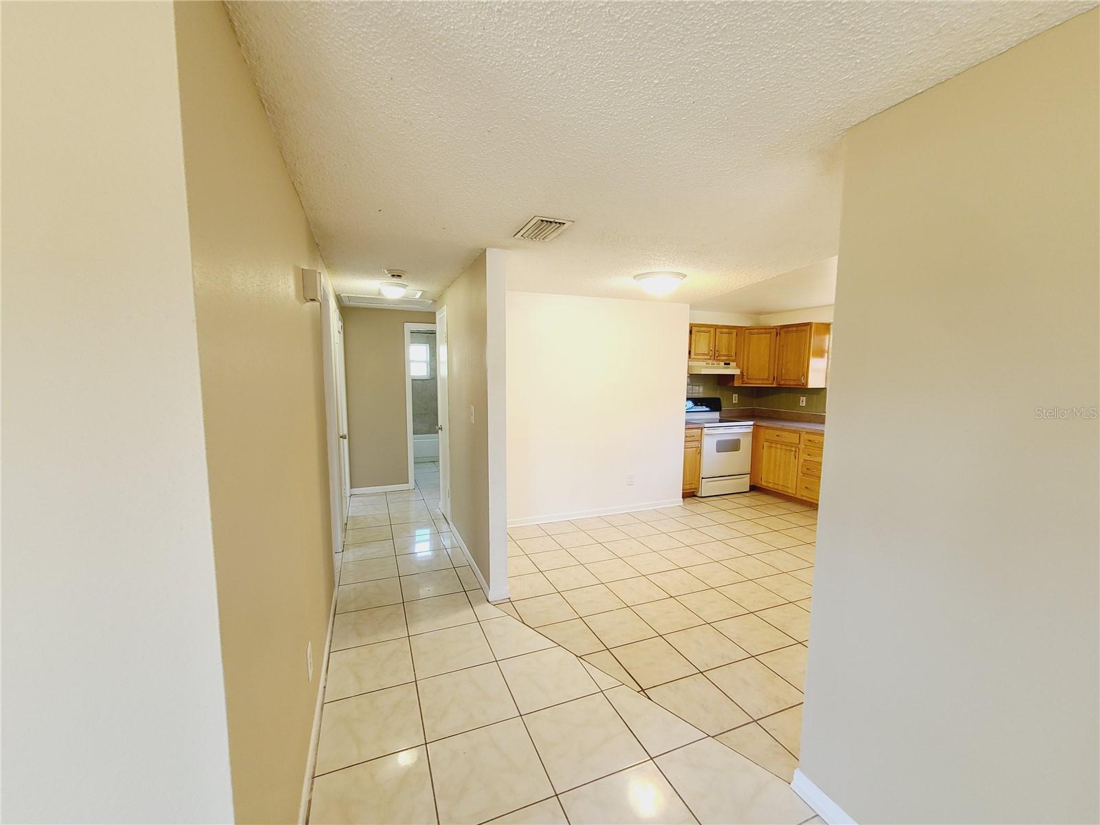 Image 18 of 36 For 4747 15th Avenue S