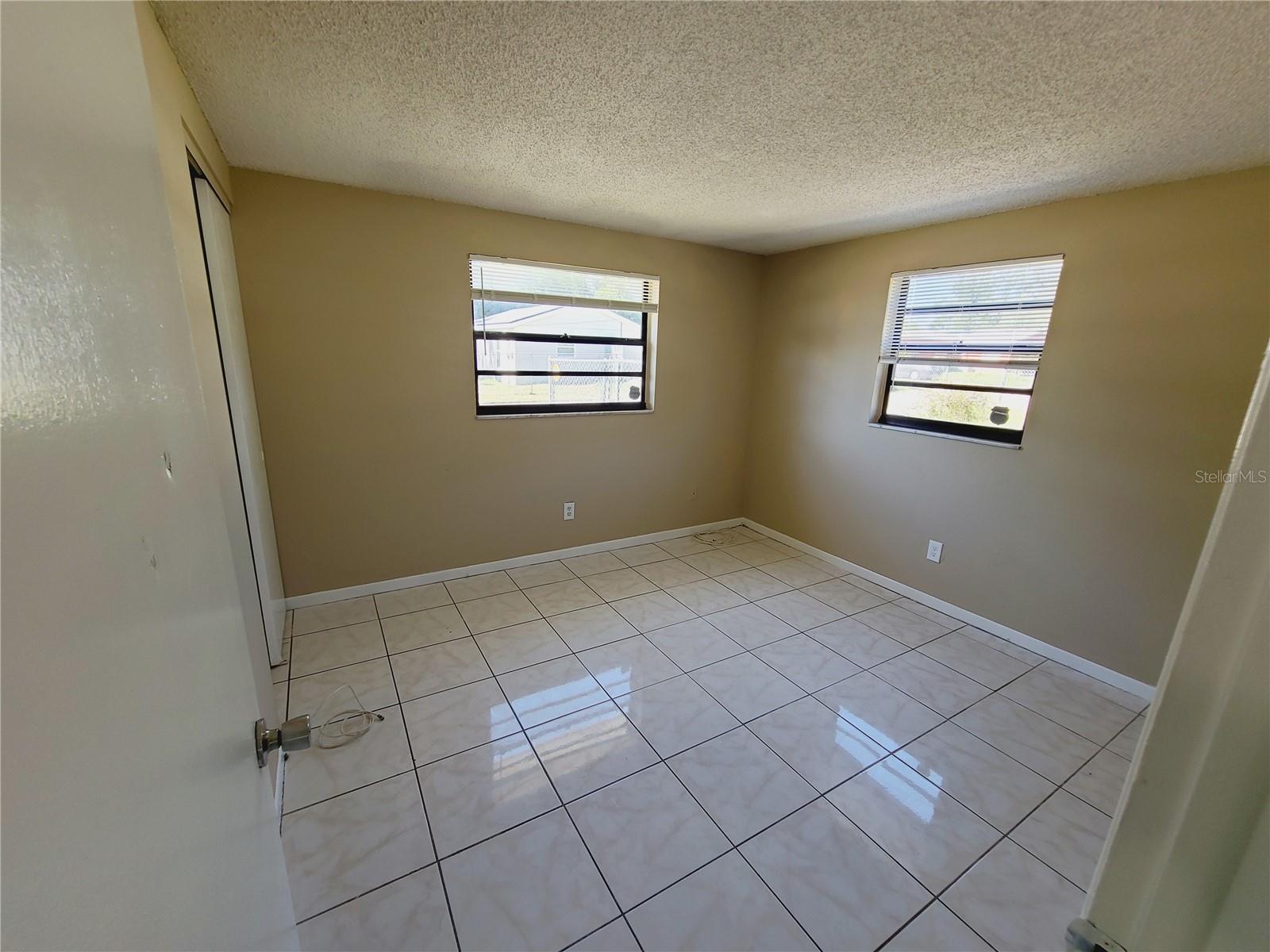 Image 20 of 36 For 4747 15th Avenue S