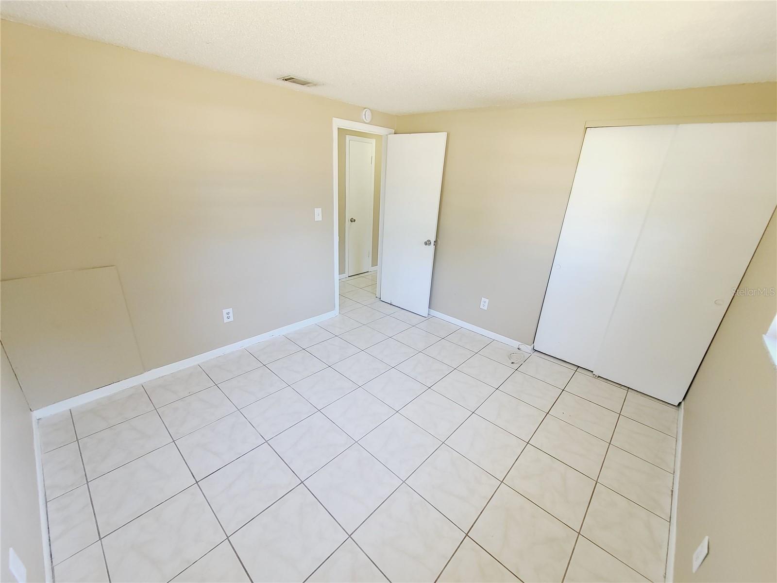 Image 22 of 36 For 4747 15th Avenue S