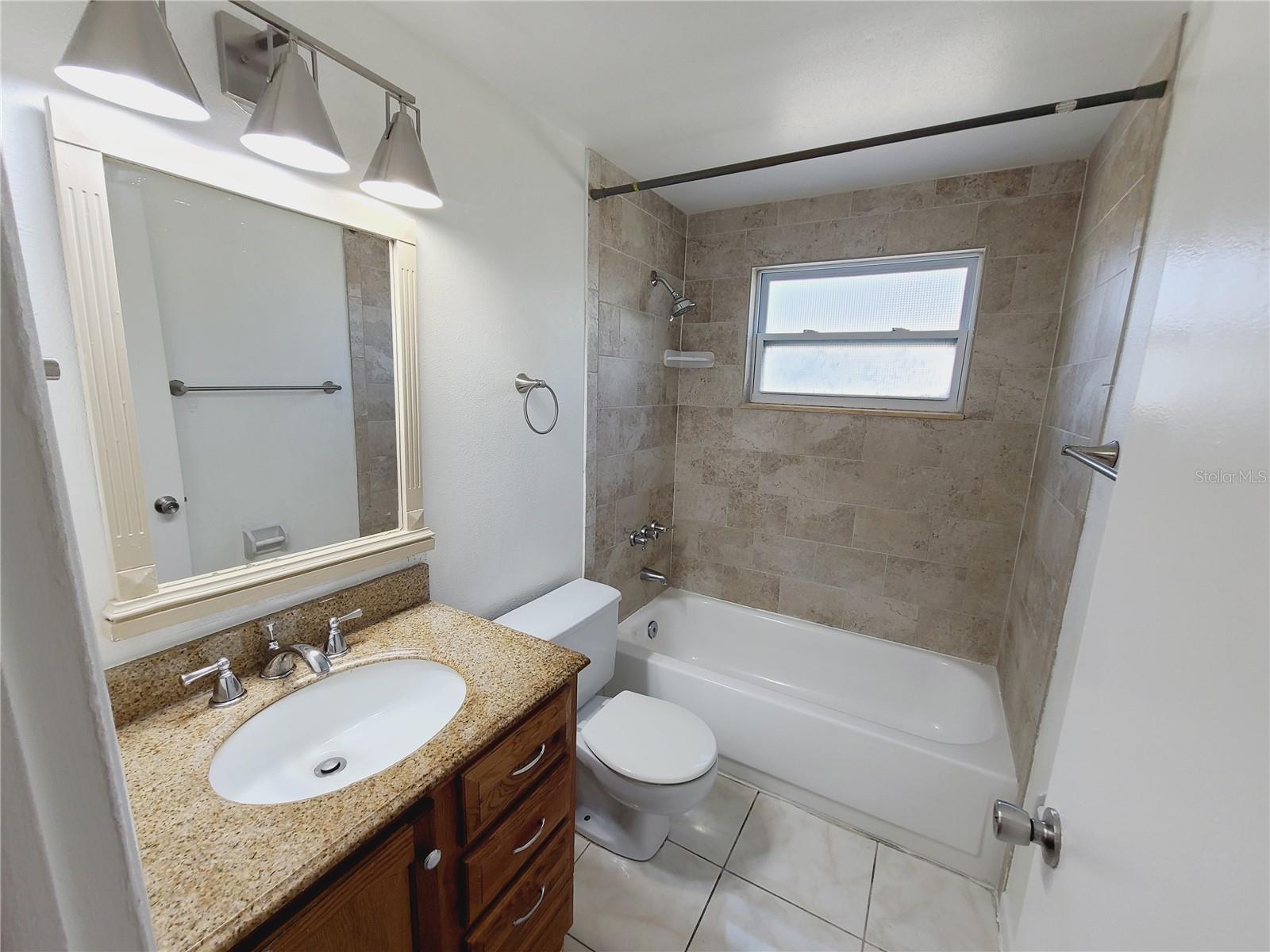 Image 23 of 36 For 4747 15th Avenue S