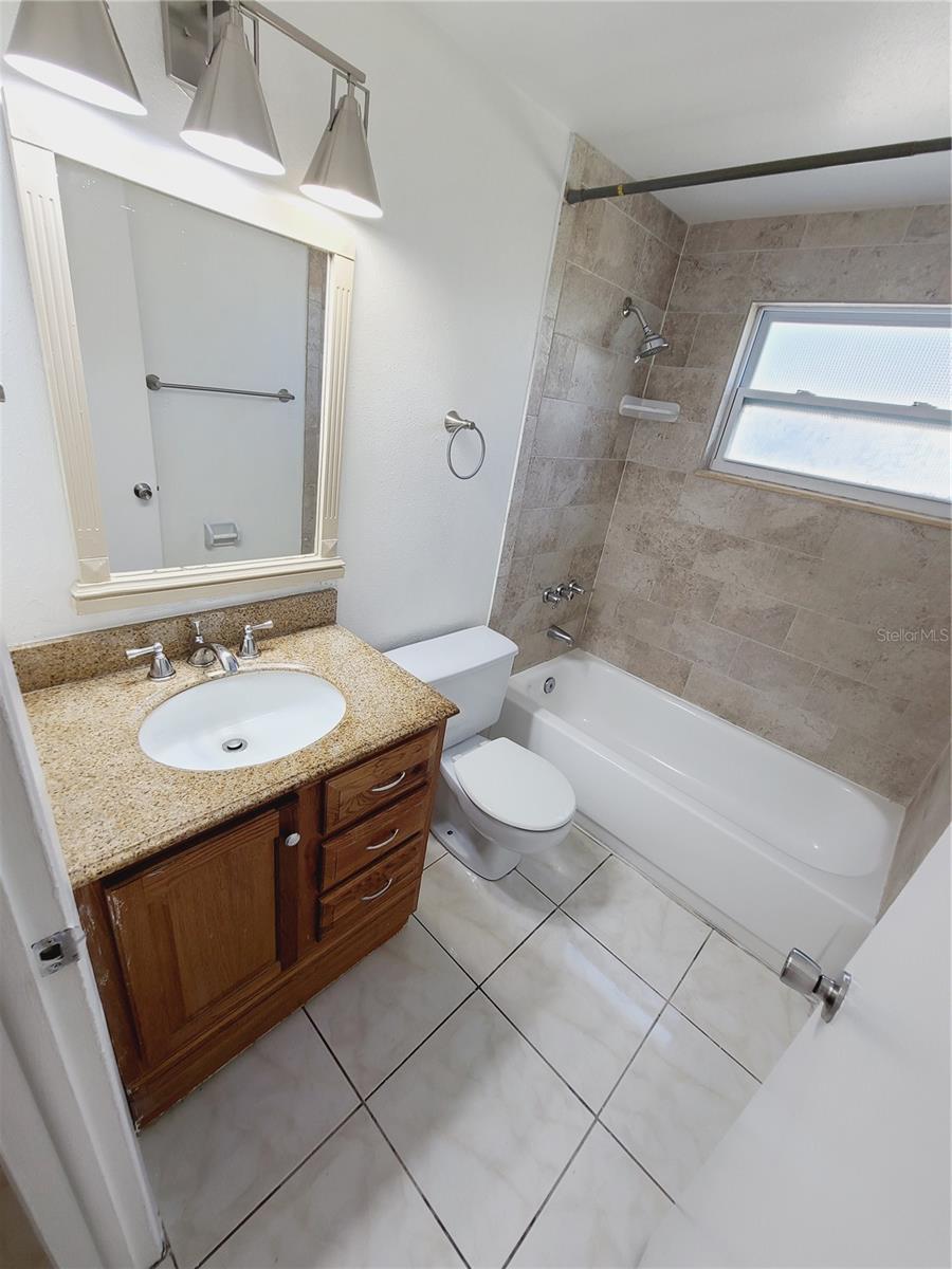 Image 24 of 36 For 4747 15th Avenue S