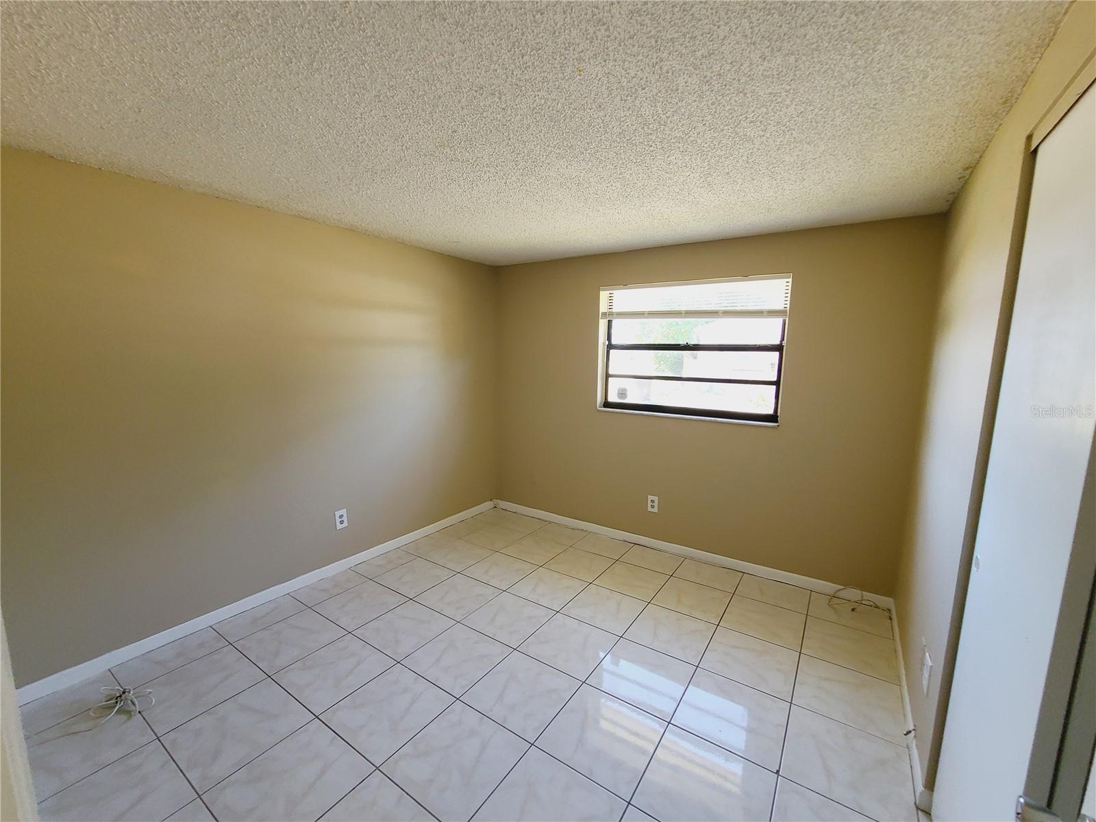 Image 29 of 36 For 4747 15th Avenue S