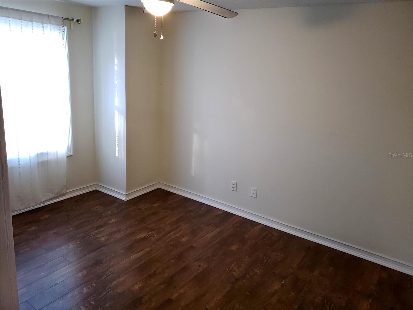 Image 10 of 20 For 15215 Amberly Drive 208