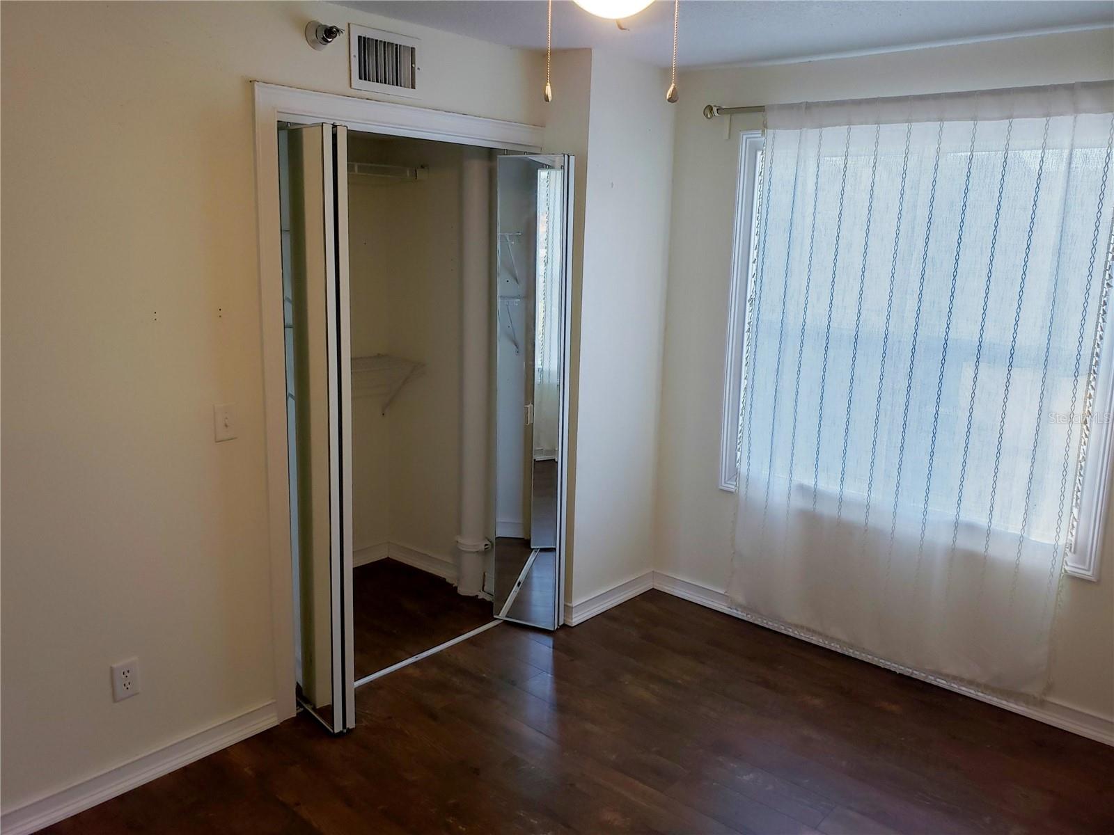 Image 11 of 20 For 15215 Amberly Drive 208