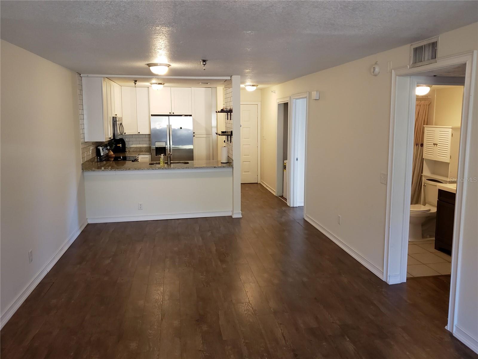 Image 9 of 20 For 15215 Amberly Drive 208