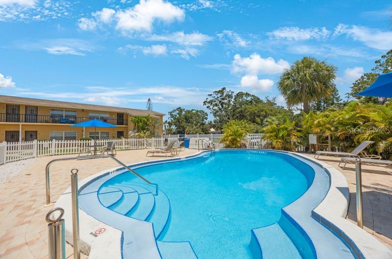 Image 18 of 18 For 6810-6820 Park Street South  16