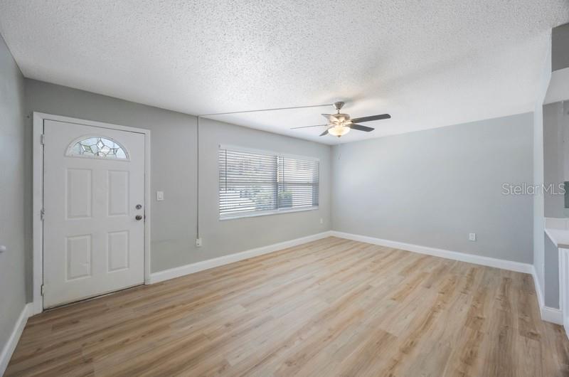 Image 5 of 18 For 6810-6820 Park Street South  16