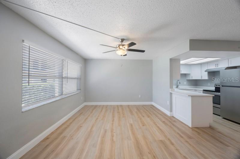 Image 6 of 18 For 6810-6820 Park Street South  16