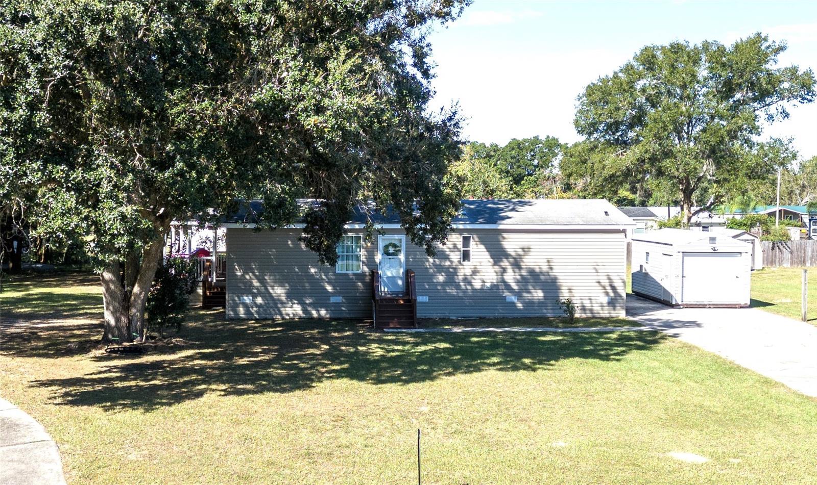 Details for 12804 Cliffside Place, THONOTOSASSA, FL 33592
