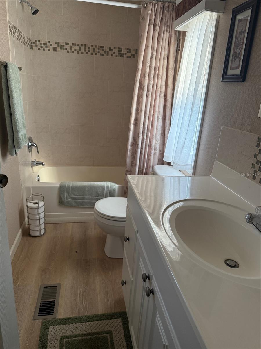 Image 40 of 41 For Address Not Provided