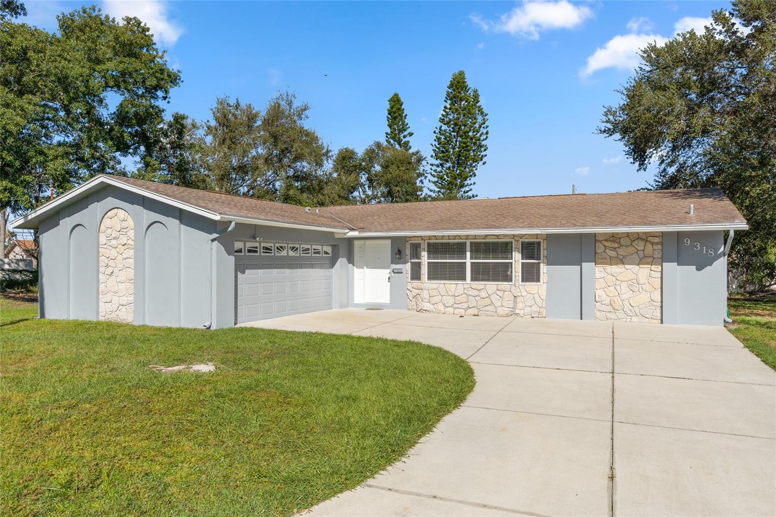 Details for 9318 1st Street N, ST PETERSBURG, FL 33702