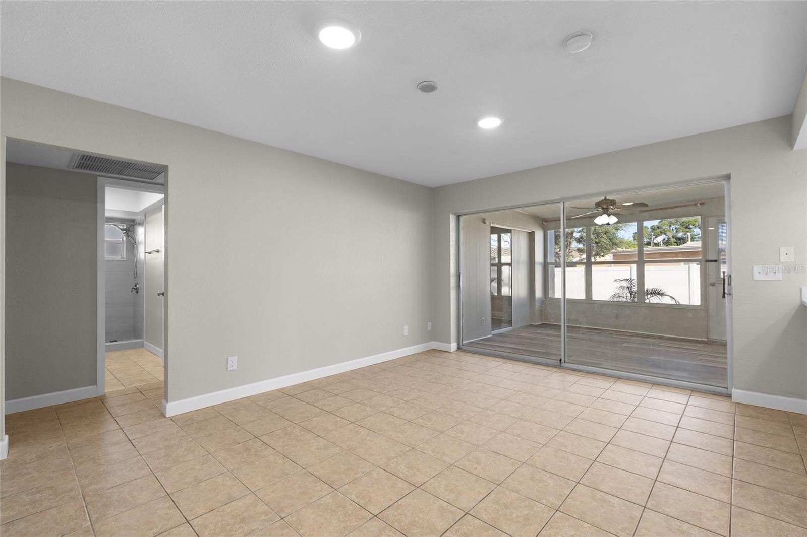 Image 17 of 50 For 9318 1st Street N