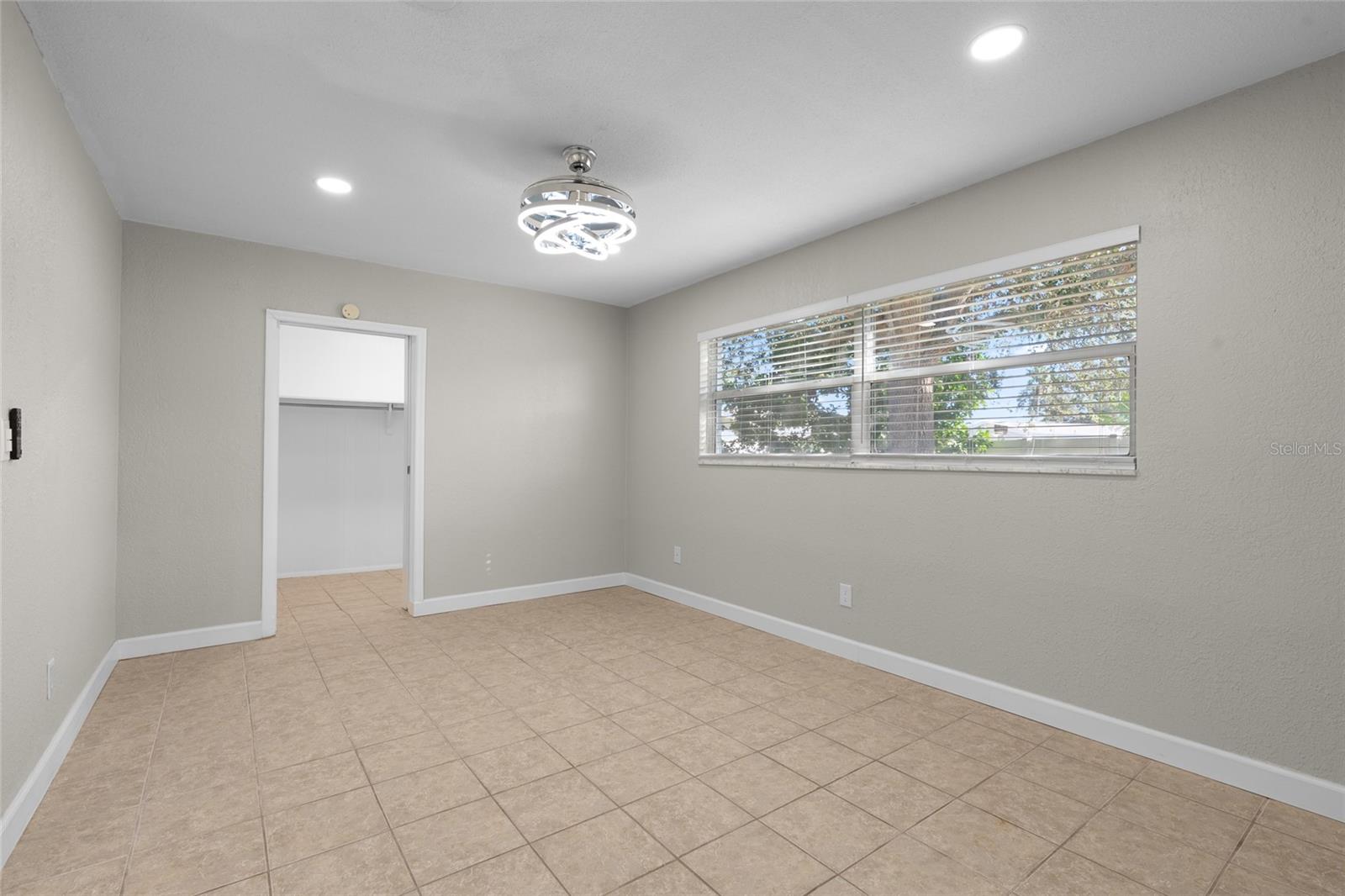 Image 27 of 50 For 9318 1st Street N