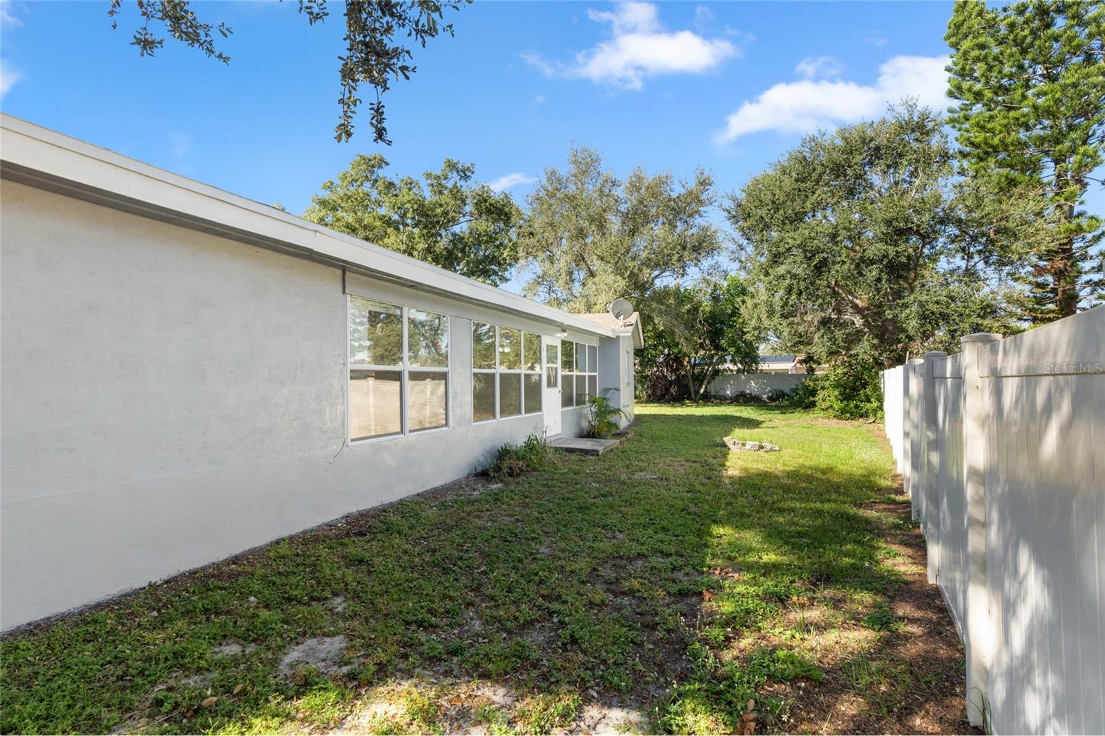 Image 43 of 50 For 9318 1st Street N