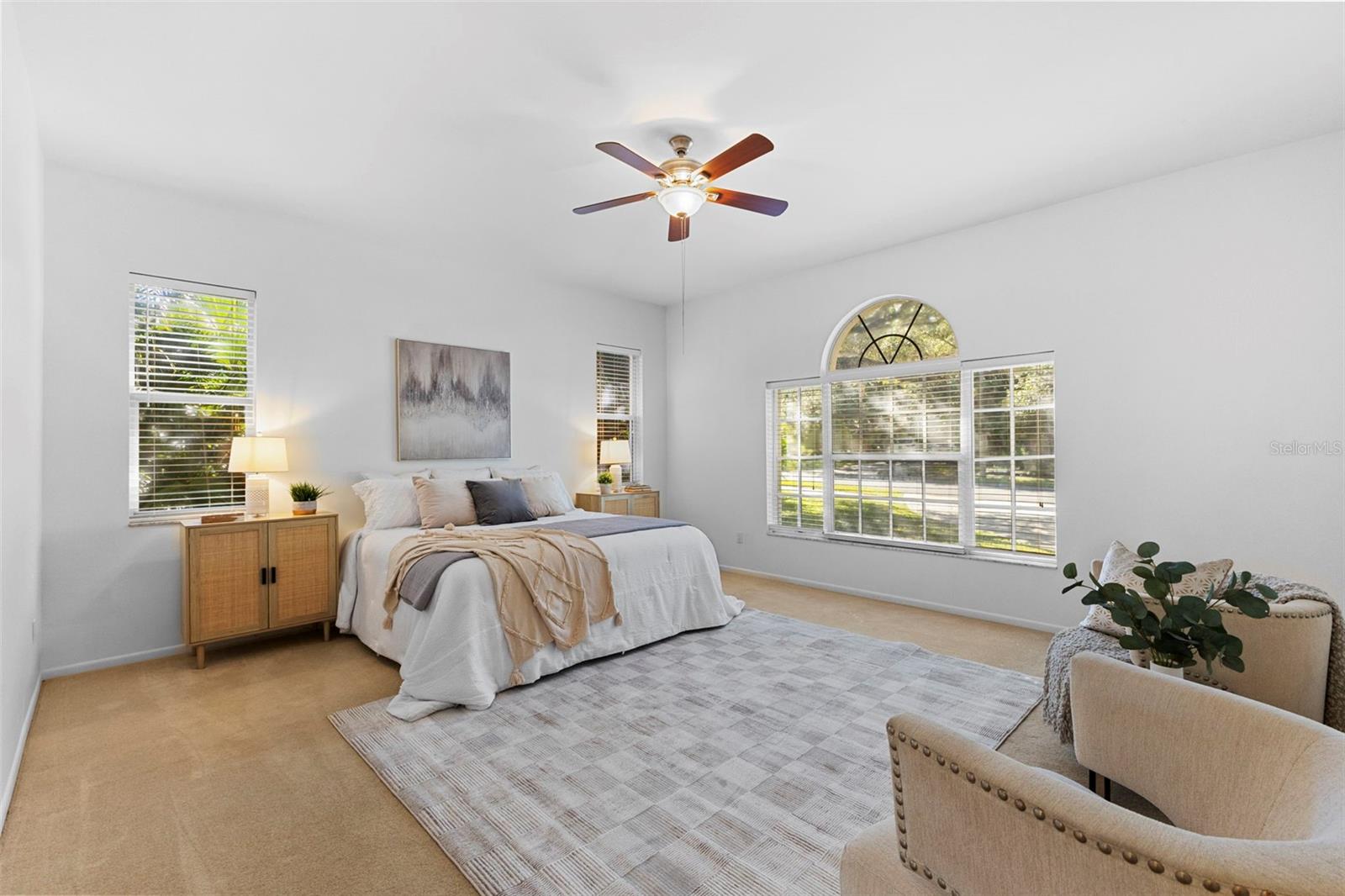 Image 23 of 55 For 642 Weathersfield Drive