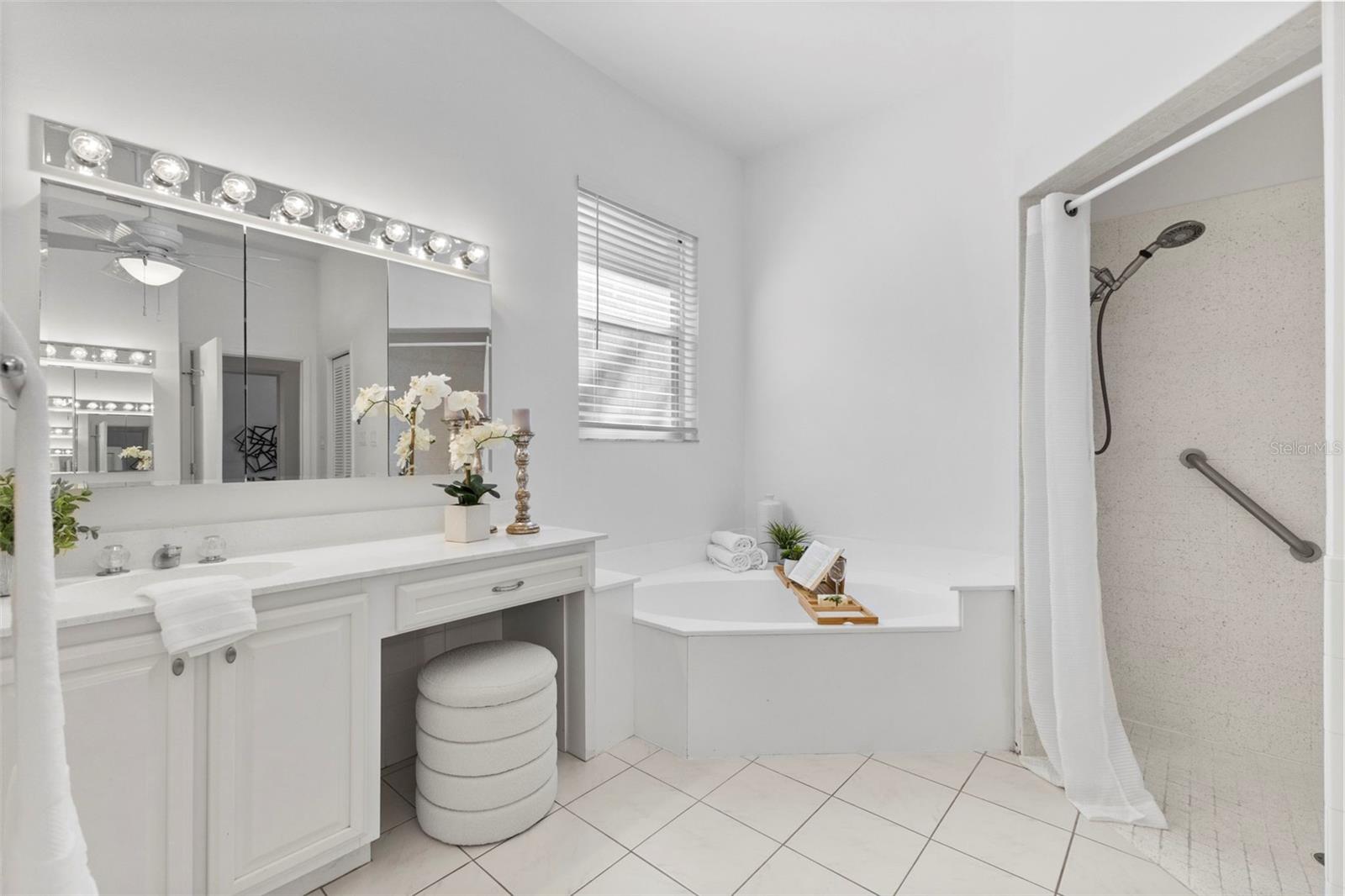 Image 25 of 55 For 642 Weathersfield Drive