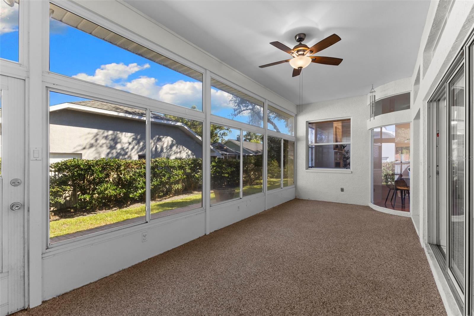 Image 37 of 55 For 642 Weathersfield Drive