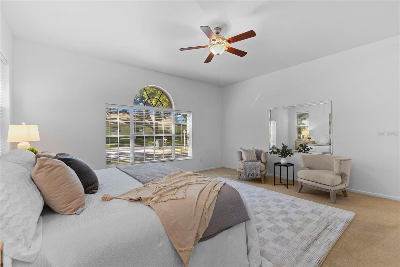 Image 5 of 55 For 642 Weathersfield Drive