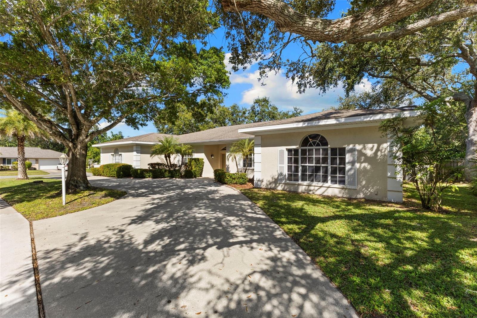 Image 7 of 55 For 642 Weathersfield Drive
