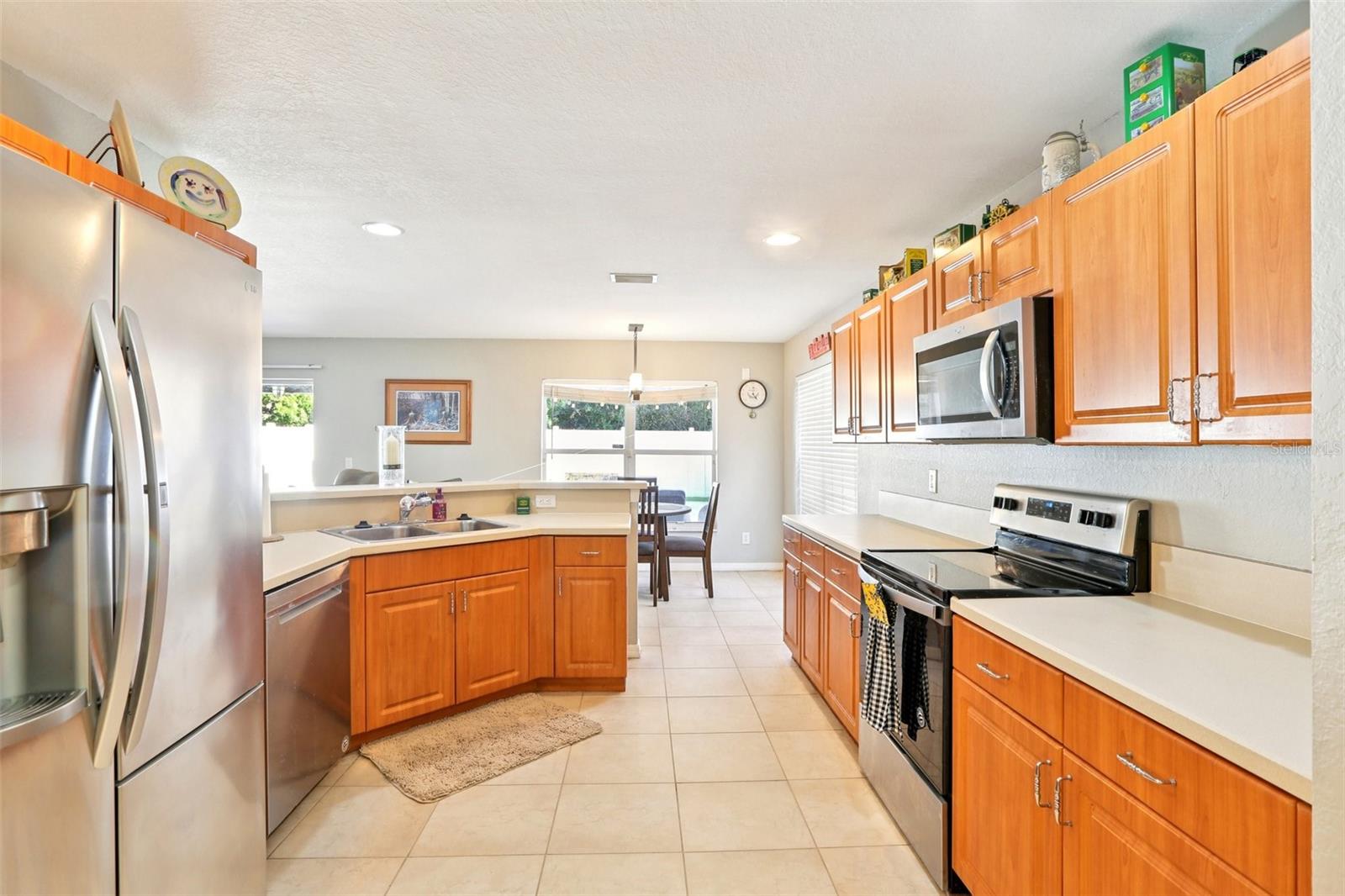 Image 42 of 69 For 11511 Crestlake Village Drive