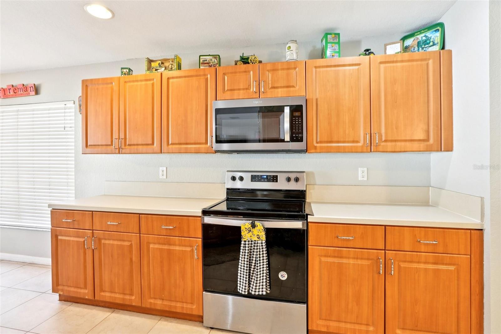 Image 43 of 69 For 11511 Crestlake Village Drive
