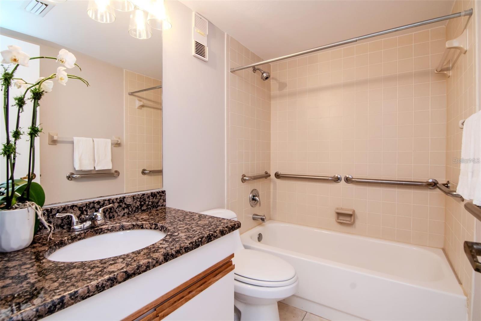 Image 15 of 18 For 3211 Swann Avenue 502