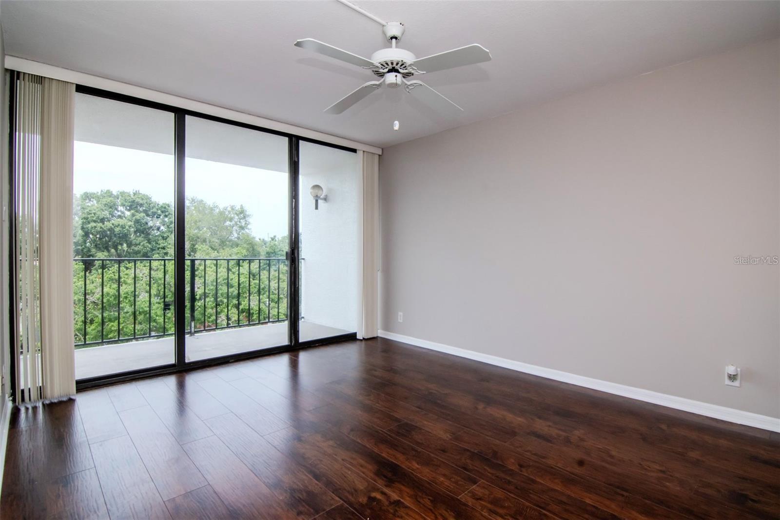 Image 9 of 18 For 3211 Swann Avenue 502