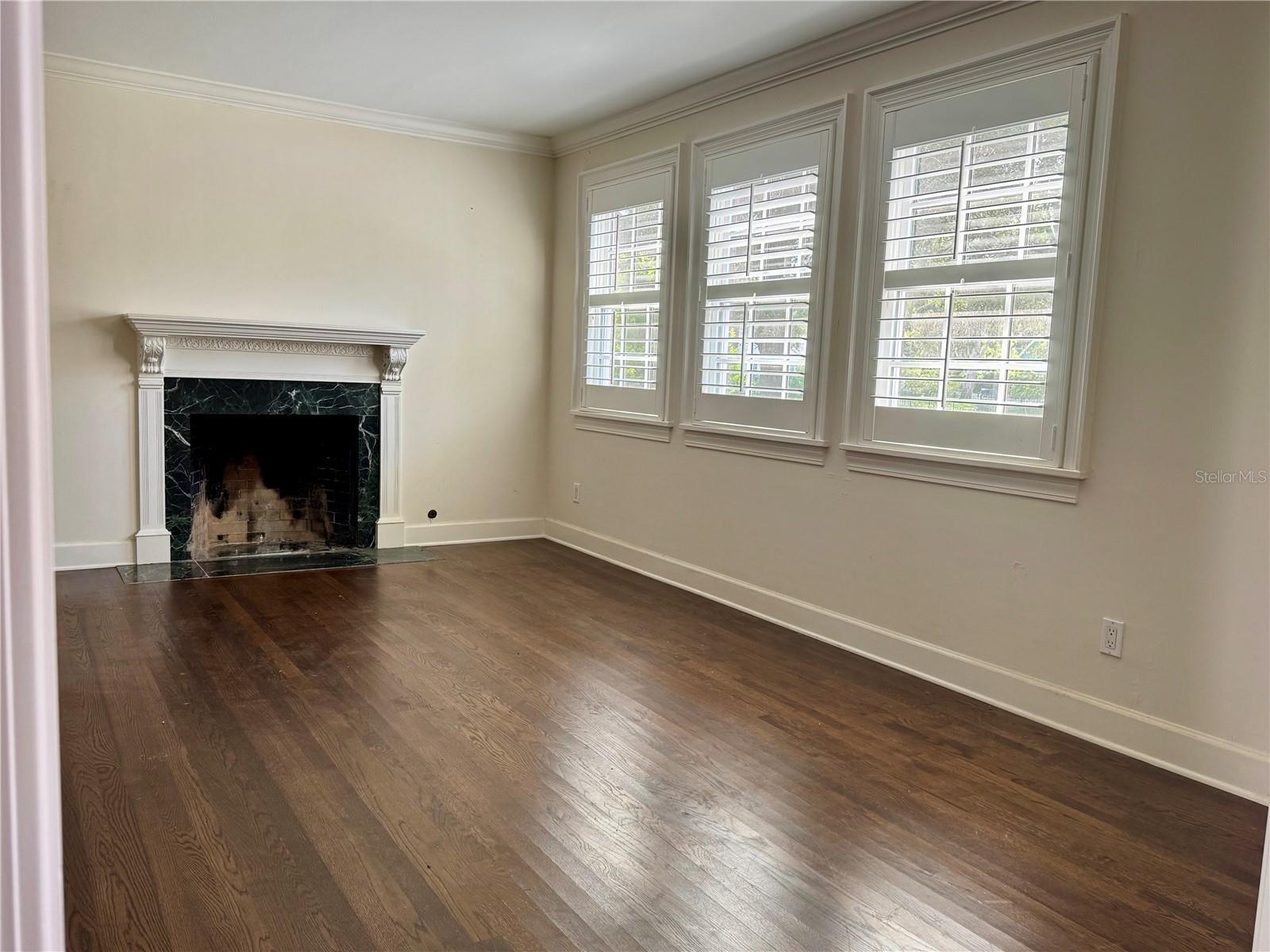 Image 11 of 14 For 912 Himes Avenue