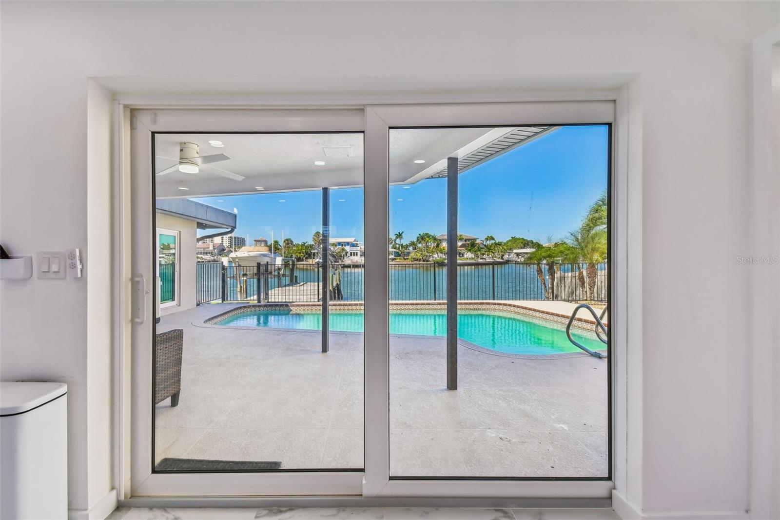 Image 25 of 82 For 340 Palm Island Ne